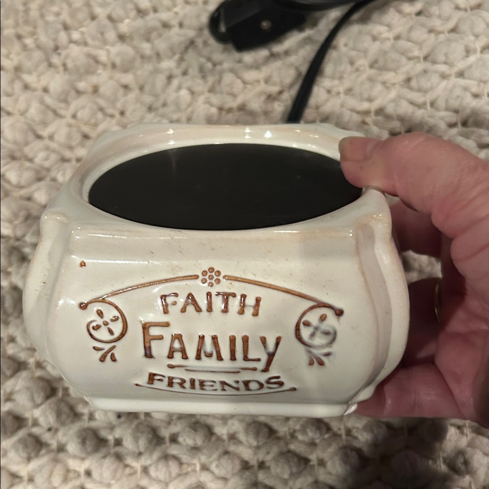 Faith Family Friends Cream Wax Warmer